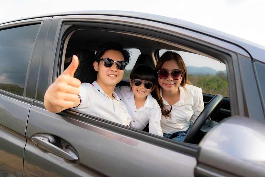 family using daily car rental Singapore